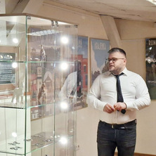 Wystawa plakatów i ceramiki. Ekspozycja o tytule 